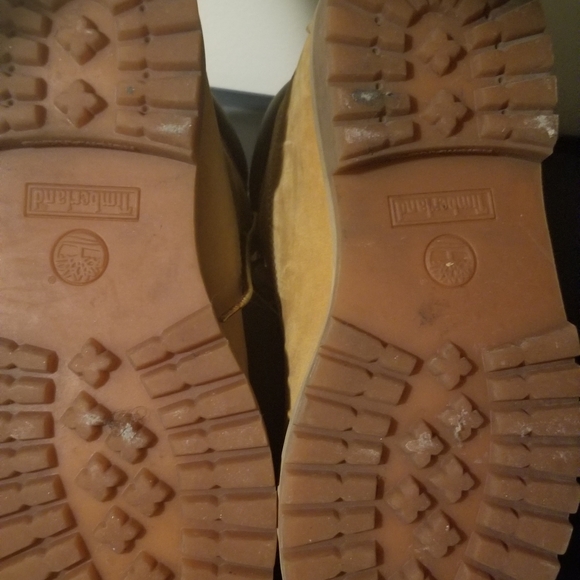 Boots - Picture 3 of 6